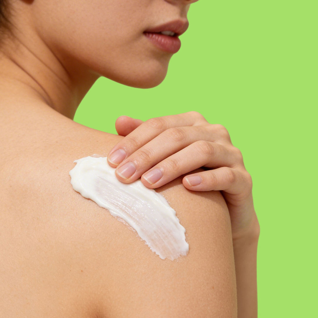 Alter Native 4000mg CBD Pain Relief Cream being applied to skin